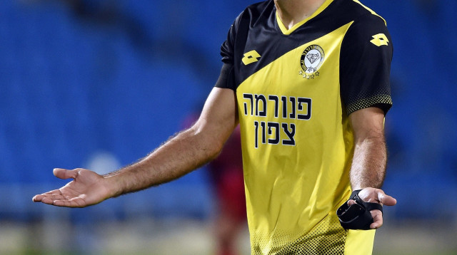 חן עזרא, שחקן מכבי נתניה (צילום: ברני ארדוב)