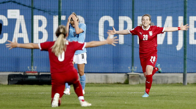 פיליפוביץ' חוגגת, סליהמוג'יץ' קצת פחות (צילום: רויטרס)