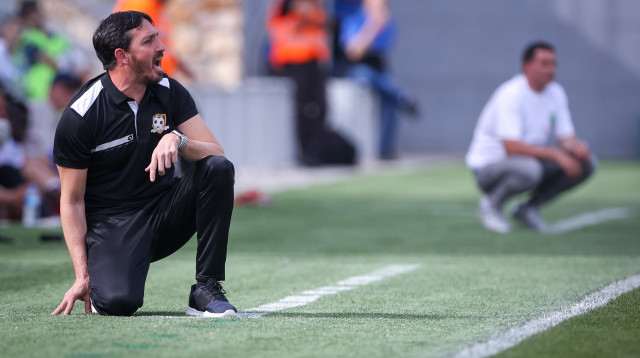 ניר ברקוביץ' מאמן סקציה נס ציונה (צילום: מאור אלקסלסי)