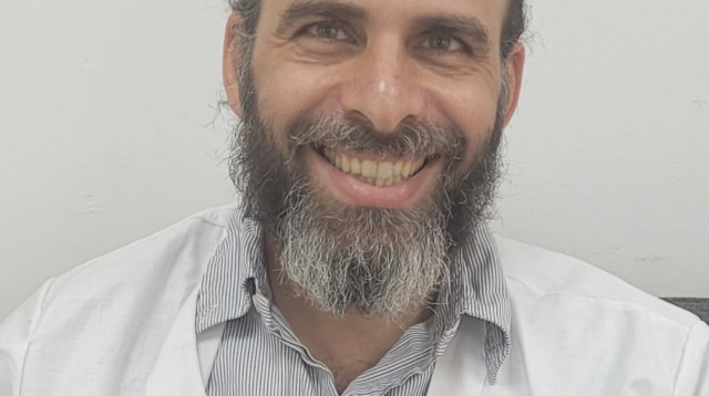 ד״ר בן צבי (צילום: עמל טבריה )