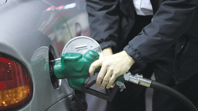 תחנת דלק (צילום: יוסי זמיר פלאש  90)