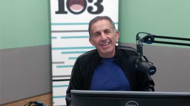 אביהו מדינה באולפן 103FM (צילום: יניב מורוזובסקי, 103FM)
