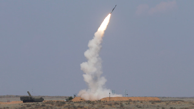 משגרי S-300 (צילום: REUTERS/Maxim Shemetov)
