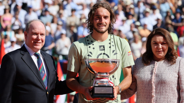 סטפנוס ציציפאס טניסאי יווני אלוף טורניר מונטה קרלו (צילום: רויטרס)