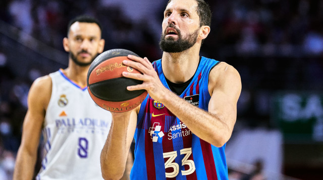 חוזר מהיעדרות של משחק אחד. ניקולה מירוטיץ' (צילום: GettyImages, Sonia Canada)