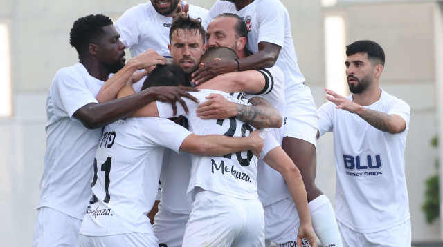 נוף הגליל חוגגת שער ראשון בפלייאוף (צילום: אודי ציטיאט)