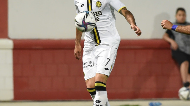 שי קונסטנטין שחקן מכבי נתניה (צילום: ברני ארדוב)