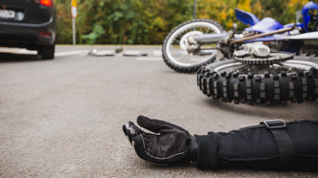 נהרג בתאונת אופנוע ללא ביטוח- המשפחה תפוצה בכל זאת (צילום: envato)