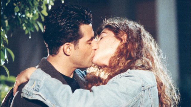 יאיר לפיד ודלית קהן בסרט "שירת הסירנה" (צילום: באדיבות הספרייה לקולנוע, סינמטק תל אביב,הפקת הסרט)