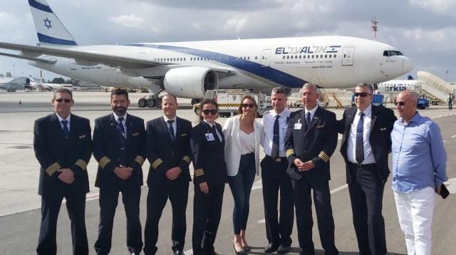 הכנות למטס האזרחי (צילום: משה כהן)