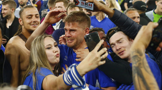 זימון טרודה שחקן שאלקה (צילום: רויטרס)