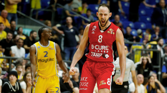 ערב הירואי שלו. שמחון (צילום: מערכת וואלה!, .)