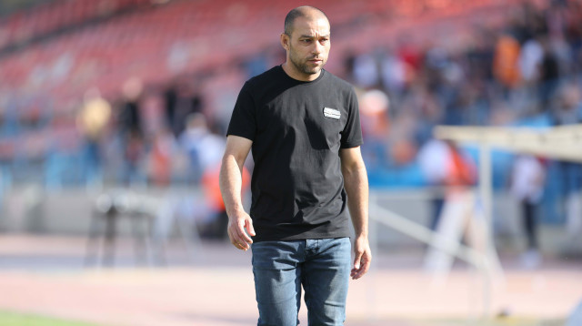 מאמן הפועל ראשון לציון איסמעיל עאמר (צילום: לירון מולדובן)