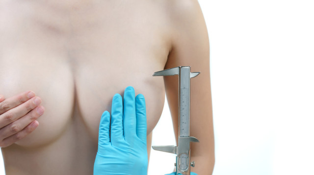 הגדלת חזה (צילום: אינג'אימג')