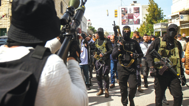 חמושים בג'נין (צילום: נאסר אישתיה, פלאש 90)