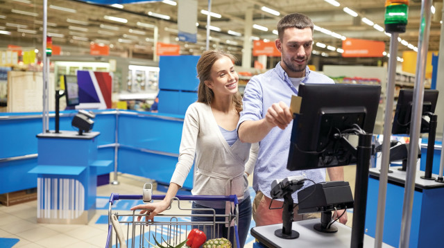 קופה בסופרמרקט (צילום: אינגאימג)