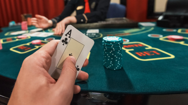 קיבל את תקציב הקורונה של העירייה ו"שרף" אותו בקזינו (צילום: אינג'אימג')