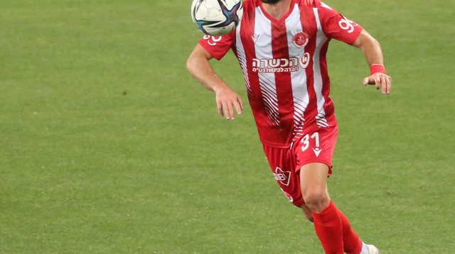 מרקו ינקוביץ' שחקן הפועל תל אביב (צילום: אודי ציטיאט)