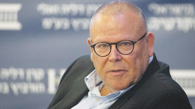 ארנון בר דוד (צילום: יונתן זינדל, פלאש 90)