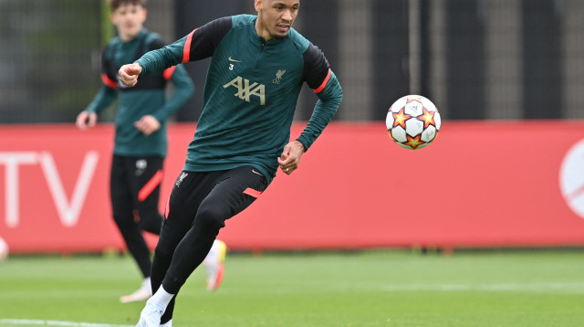 פאביניו, שחקן ליברפול (צילום: GettyImages, PAUL ELLIS/AFP)