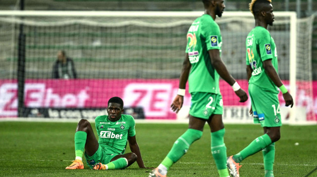 עדיין הכל תלוי בהם. שחקני סנט אטיין (צילום: GettyImages, JEFF PACHOUD)