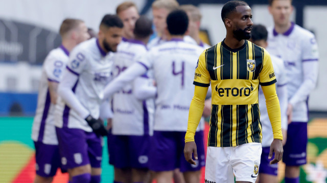 אלי דסה במדי ויטסה ארנהם (צילום: GettyImages, Soccrates Images)