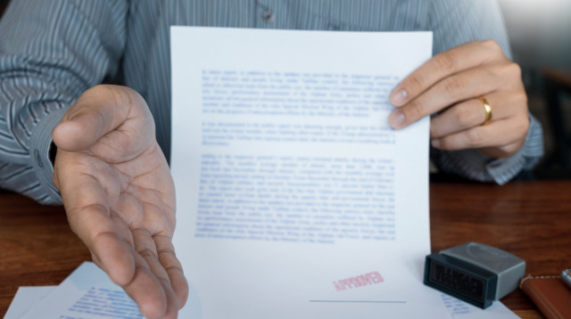 הסכם נישואים: פיצה אחת בחודש וחדר כושר בכל יום (צילום: אינג'אימג')