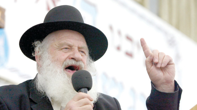 אורי זוהר בעצרת תמיכה בח"כ לשעבר שלמה בינזרי (צילום: אביר סולטן)