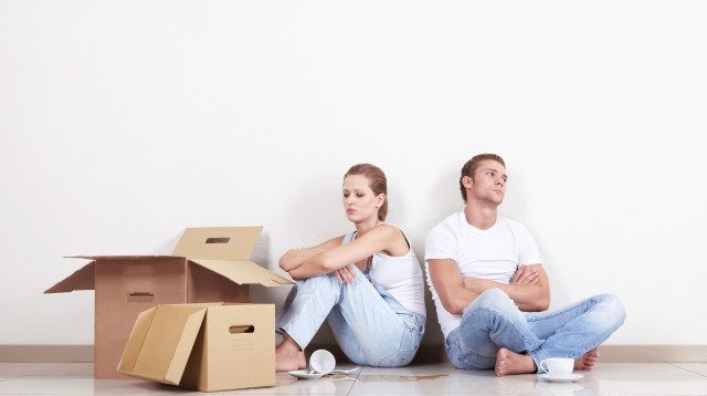 מאות הצעות באינטרנט להשכרת דירות שלא ראויות למגורים - באלפי שקלים (צילום: אינג'אימג')