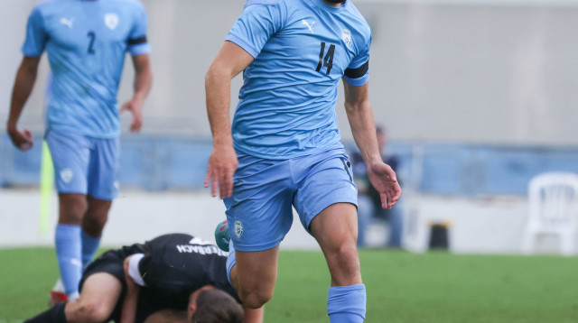 עילאי אלמקייס קשר נבחרת ישראל הצעירה (צילום: דני מרון)