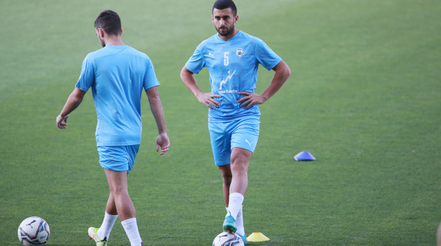 הנבחרת צריכה להרים את עצמה. גיל כהן (צילום: קובי אליהו)