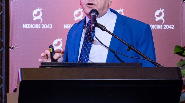 פרופסור סלמן זרקא (צילום: שאולי לנדנר)