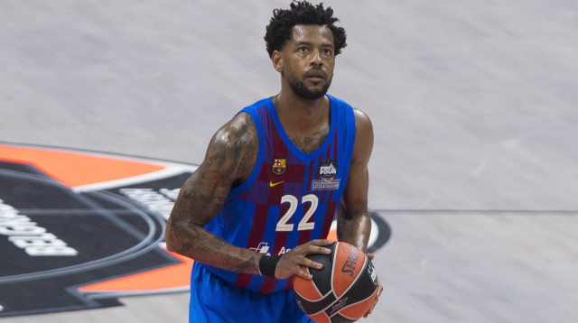 קורי היגינס, שחקן ברצלונה (צילום: GettyImages, Nikola Krstic/MB Media)