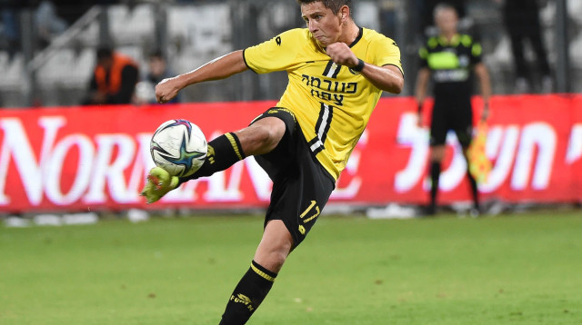 נח בגביע וחוזר להרכב. שחוביץ' (צילום: ברני ארדוב)