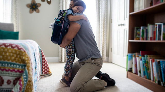 כל מה שההורים צריכים לדעת לקראת היום הראשון בכיתה א' (צילום: MoMo Productions gettyimages)