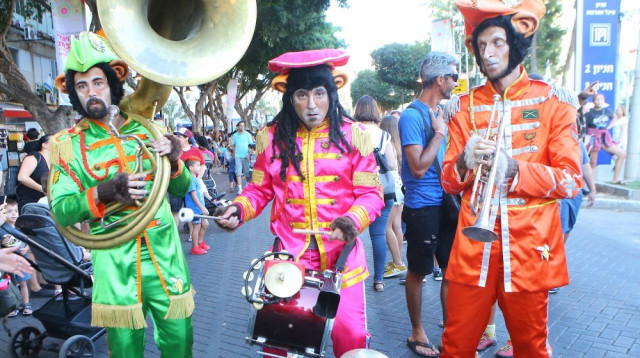 פסטיבל רחובות הבינלאומי לפסלים חיים  (צילום: יחצ)