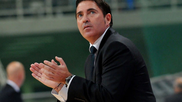 צ'אבי פסקוואל מאמן פנאתינייקוס (צילום: GettyImages)