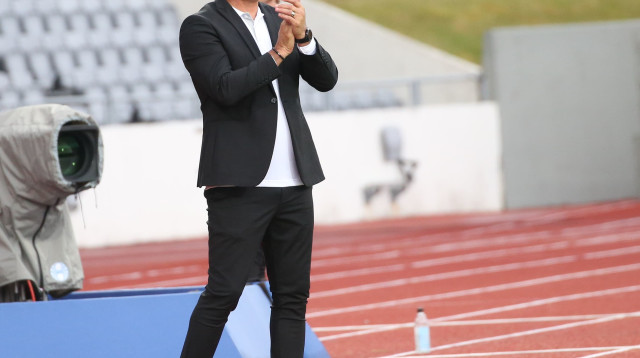 אלון חזן מאמן נבחרת ישראל (צילום: אודי ציטיאט)