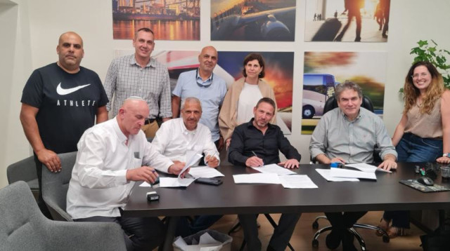 ההסכם החדש לנהגי דן (צילום: דוברות ההסתדרות)