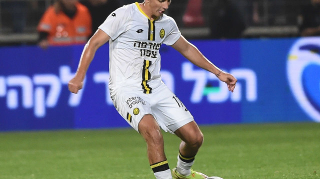 זלאטן שחוביץ' שחקן מכבי נתניה (צילום: ברני ארדוב)