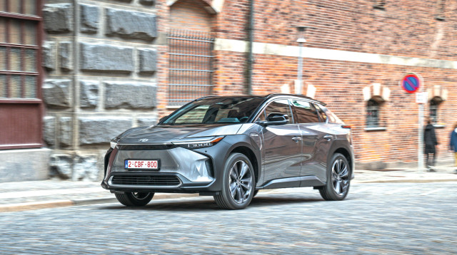 טויוטה BZ4X (צילום: יצרן)