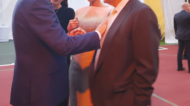 חיים סבן לצד נשיא ארה"ב ג'ו ביידן (צילום: יחצ)