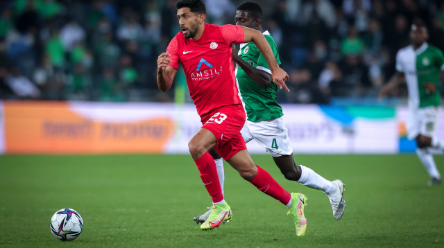 עטאא ג'אבר שחקן מ.ס. אשדוד (צילום: מאור אלקסלסי)