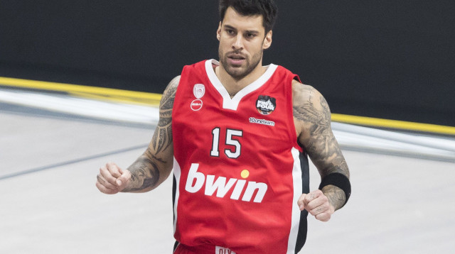 יורגוס פרינטזיס, שחקן אולימפיאקוס (צילום: GettyImages, Nikola Krstic/MB Media)