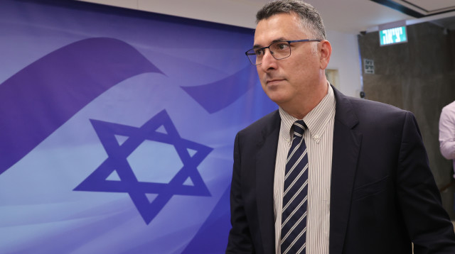 שר המשפטים גדעון סער (צילום: אלכס קולומויסקי, פול)