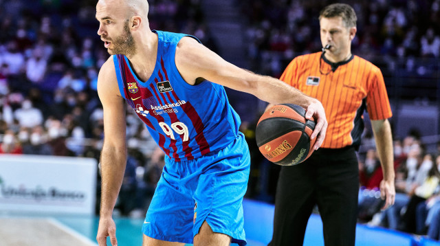 פוגש את האקסית. קלאתיס (צילום: GettyImages, Sonia Canada)