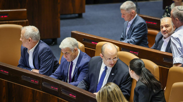 נפתלי בנט, מרב מיכאלי, בני גנץ, יאיר לפיד (צילום: דני שם טוב, נועם מושקוביץ, דוברות הכנסת)