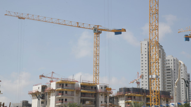 פרוייקט בניית דירות (צילום: פלאש 90)