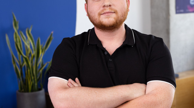 דור בלובשטיין  (צילום: תום סיימון)