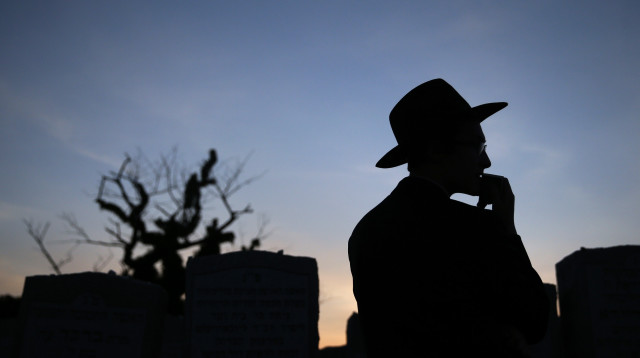 אדם חרדי (צילום: REUTERS/Shannon Stapleton)